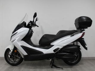 Kymco Grand Dink 300