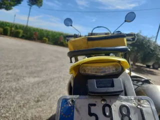 Suzuki DRZ400S Enduro Moto