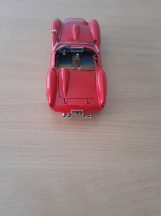Ferrari Testarossa 1/18