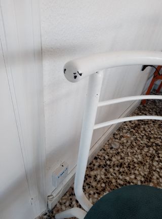 Juego de 2 sillas de hierro blancas