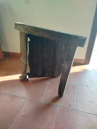 Marco y pórtico antiguo de madera 65 x 53 cm.