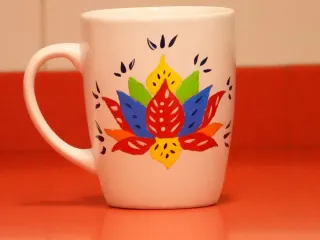 Taza cerámica pintada a mano