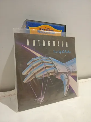 Autograph 45 Giri Turn Up the Radio