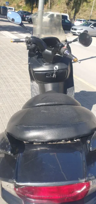 Suzuki Burgman 125 Negra/Gris