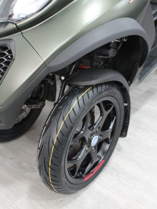 Piaggio MP3 350 Sport