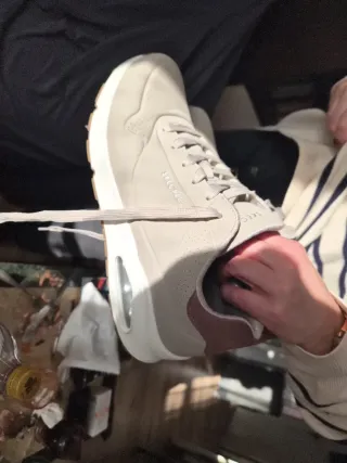 Zapatillas Skechers Beige/Marrón Paseo