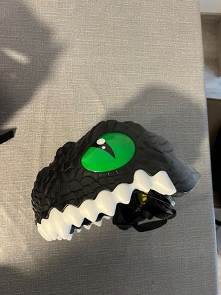 Casco Infantil Diseño Dragón Negro