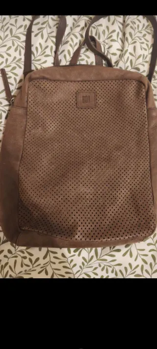 Mochila Biba Piel Marrón Perforada