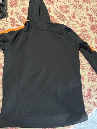 Sudadera Nike Negra y Naranja
