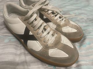 Zapatillas Munich Talla 42.5