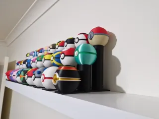 Expositor de pared para Pokéballs