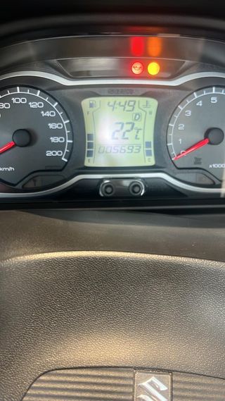 Suzuki Burgman 650 Maxi Scooter Gris