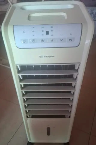 Columna Orbegozo con depósito de agua