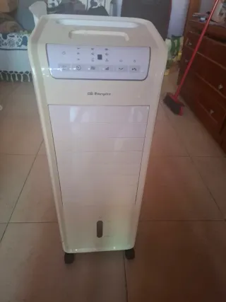 Columna Orbegozo con depósito de agua