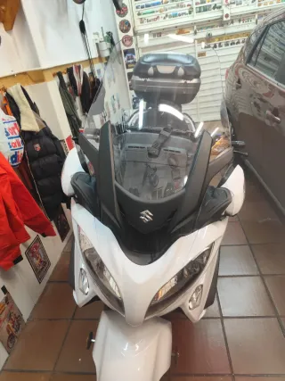 Pantalla Suzuki Burgman 650