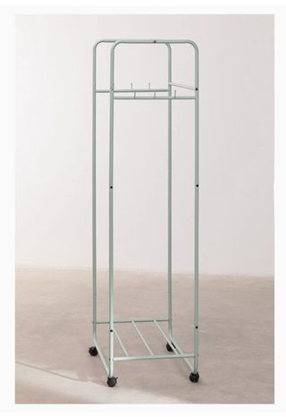 Burro perchero verde con ruedas