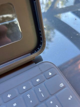 Logitech Rugged Folio (iPad 10ª Gen)