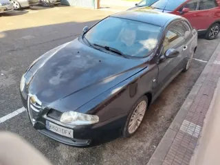 Alfa Romeo GT 2005