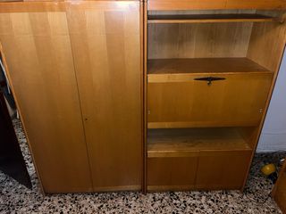 Armario grande de madera