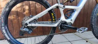 Orbea Rise LT M-Team 630wh Talla L 1900km