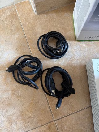 Xbox One S 1TB + 7 Juegos