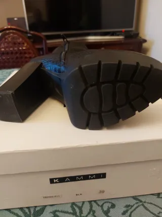 Stivaletti Kammi effetto coccodrillo n.39