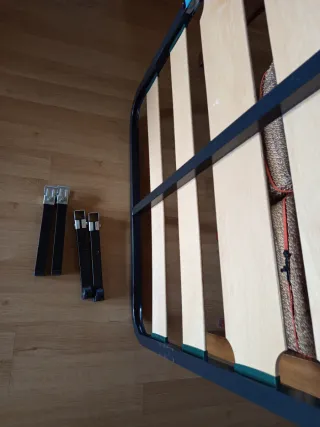 Somier metálico con láminas de madera
