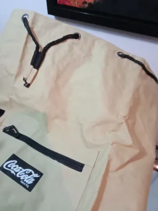 Macuto Coca-Cola Beige y Negro Grande