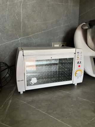 Horno Tostador Eléctrico R.S. 350W