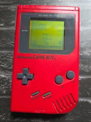 Consola Nintendo GameBoy Roja