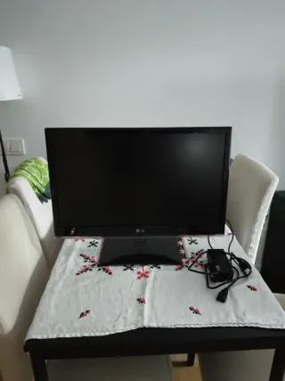 Monitor LG LED Full HD 1080p TV Flatron 23 pulgada