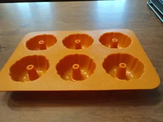 Due Stampi in silicone per dolci