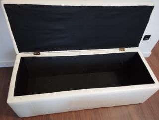 Baúl banco blanco Capitoné