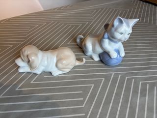 Figuras gato y perro de cerámica