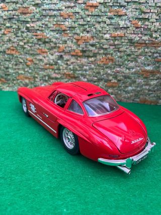 Mercedes-Benz 300 SL Roadster – 1954 – Escala 1:18