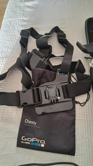 GoPro HERO4 + Lote Accesorios