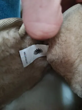 Botas UGG Neumel Moc T45 Nuevas