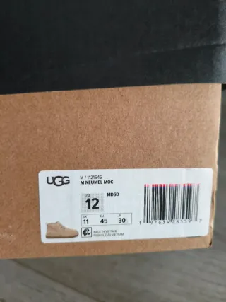 Botas UGG Neumel Moc T45 Nuevas