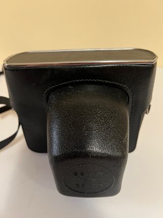 Cámara de fotos réflex vintage