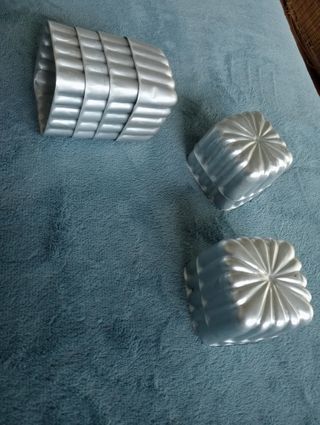 Formine per dolcetti in metallo