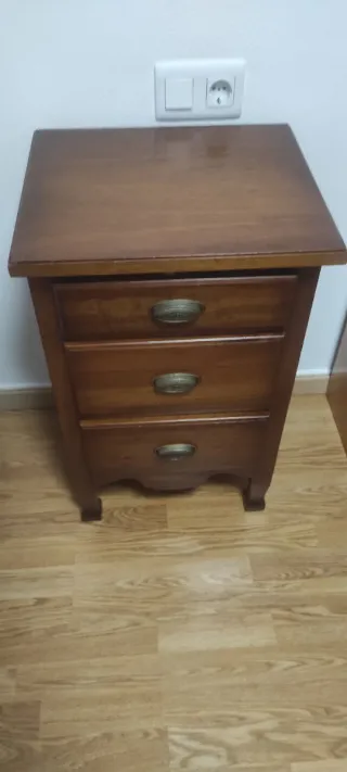 Mesita de noche de madera 38x45x73