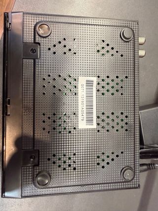 Receptor Satélite Engel RS8100Y