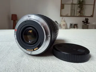 Objetivo SIGMA 70-300mm Macro (Para Canon EF)