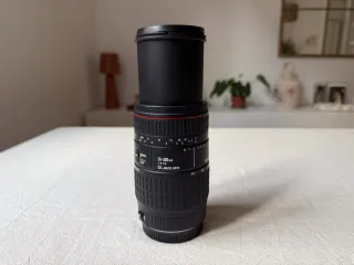 Objetivo SIGMA 70-300mm Macro (Para Canon EF)