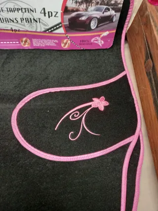 Set Tappetini Auto Moquette Ricamati