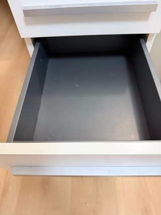 Mesita auxilia con ruedas