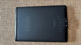 Amazon Kindle Libro Electrónico Negro con funda