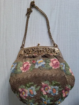 Bolso de fiesta antiguo muy bueno