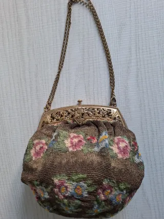 Bolso de fiesta antiguo muy bueno