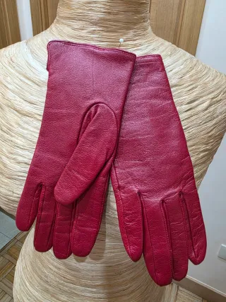 Guantes de Piel Rojos